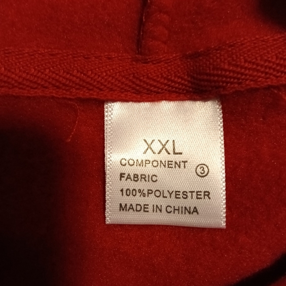 NEW Men's Red Hoodie Sweater - Picture 3 of 3